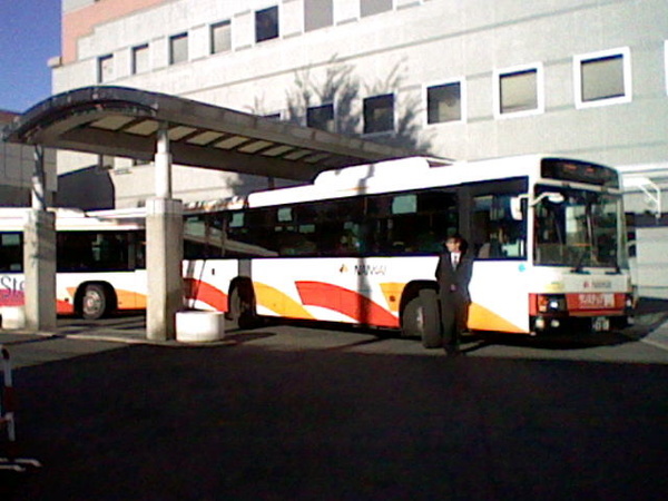 南海バス1118号車、841号車