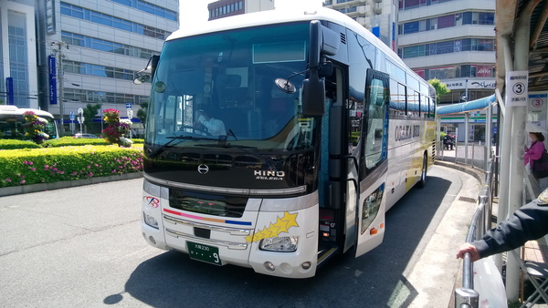 大阪バス9号車