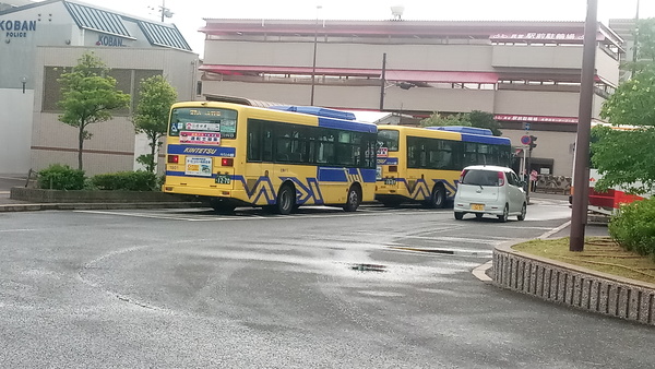 北野田駅前の近鉄バス