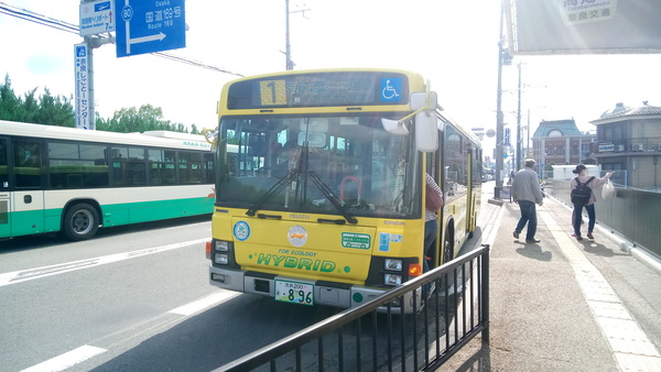 奈良交通896号車