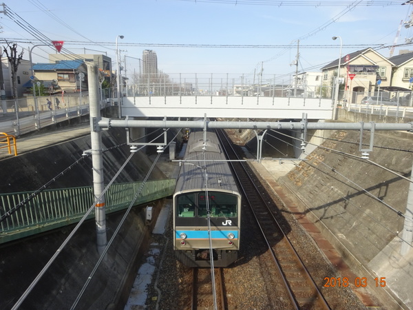 阪和線を走る205系