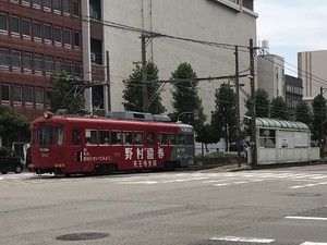 阪堺電車の線路と車両